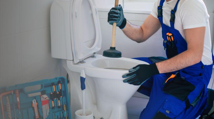 Professional septic pumping service in Holland, IN